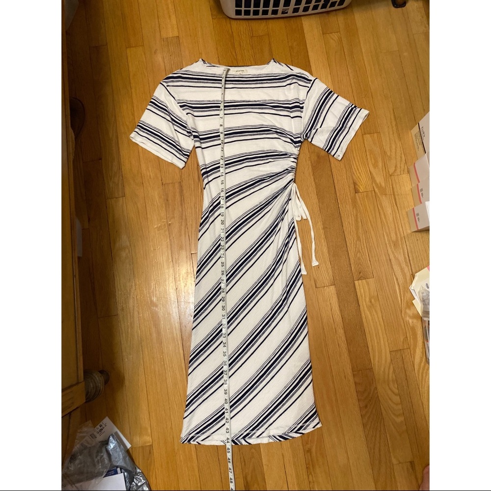 Midi body-con dress